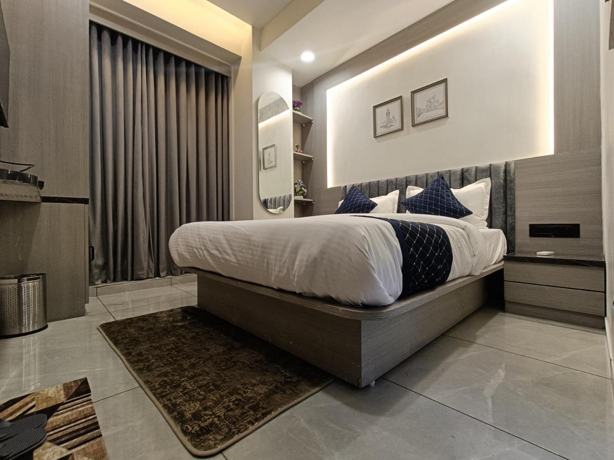 Hotel Asiana Sky Motera อาเมดาบัด ภายนอก รูปภาพ