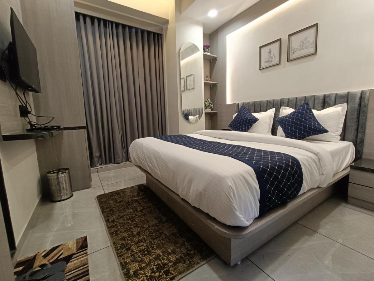 Hotel Asiana Sky Motera อาเมดาบัด ภายนอก รูปภาพ