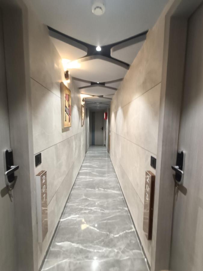 Hotel Asiana Sky Motera อาเมดาบัด ภายนอก รูปภาพ
