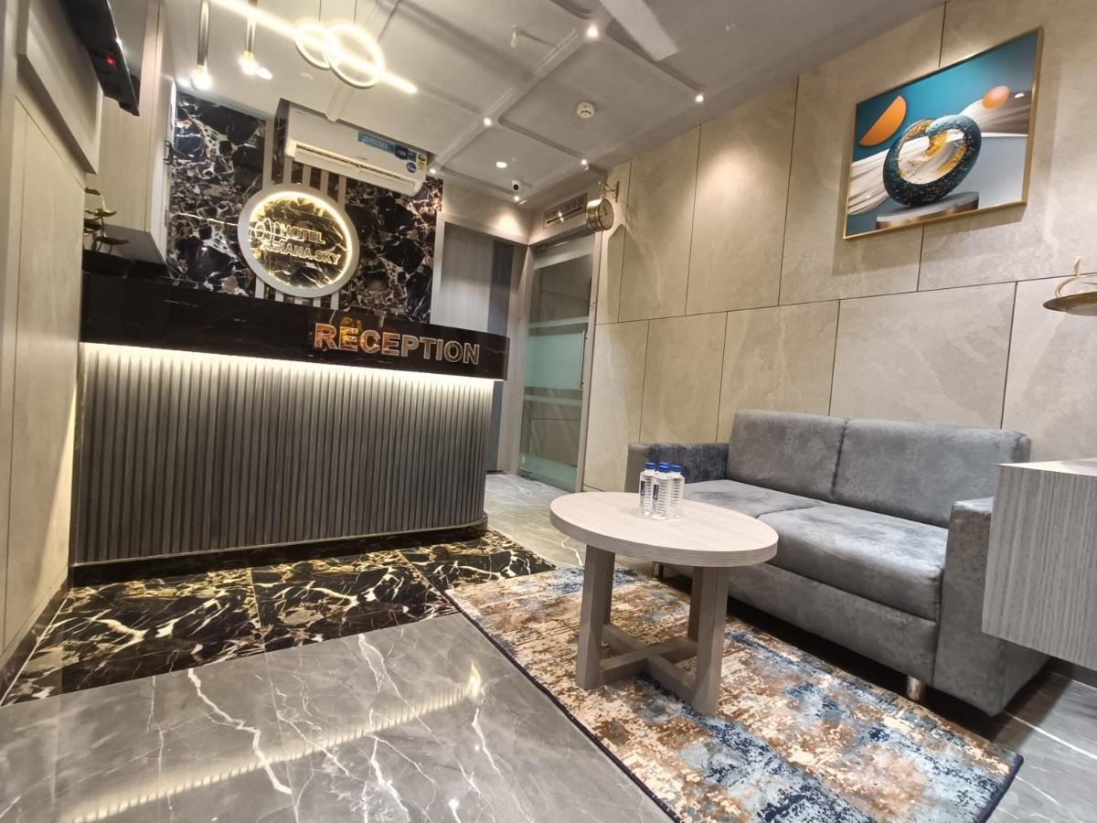 Hotel Asiana Sky Motera อาเมดาบัด ภายนอก รูปภาพ